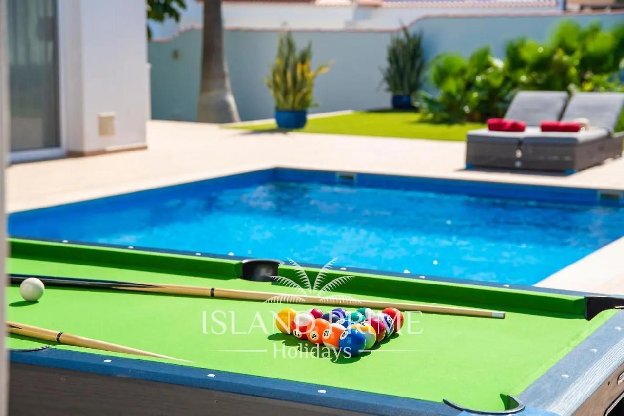 Huge Villa With Amazing Garden In Golf Del Sur Alm160 San Miguel de Abona